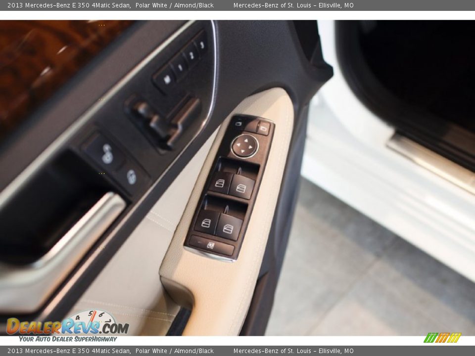 2013 Mercedes-Benz E 350 4Matic Sedan Polar White / Almond/Black Photo #17