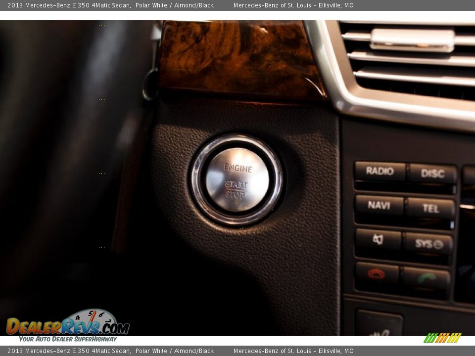 2013 Mercedes-Benz E 350 4Matic Sedan Polar White / Almond/Black Photo #26