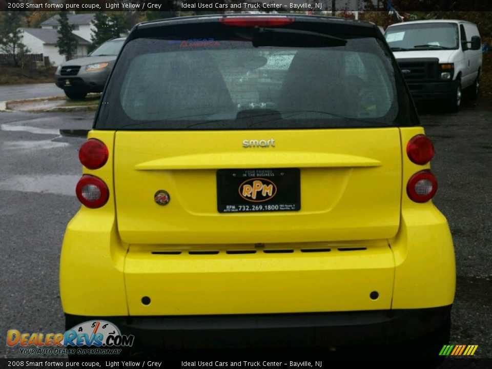 2008 Smart fortwo pure coupe Light Yellow / Grey Photo #11