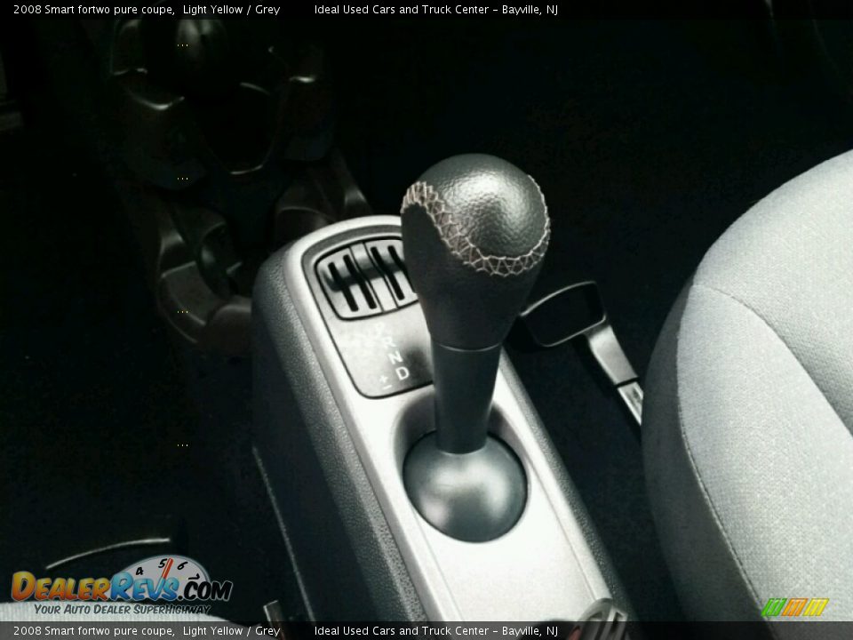 2008 Smart fortwo pure coupe Light Yellow / Grey Photo #19