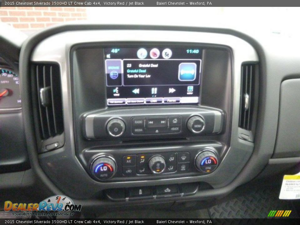Controls of 2015 Chevrolet Silverado 3500HD LT Crew Cab 4x4 Photo #15
