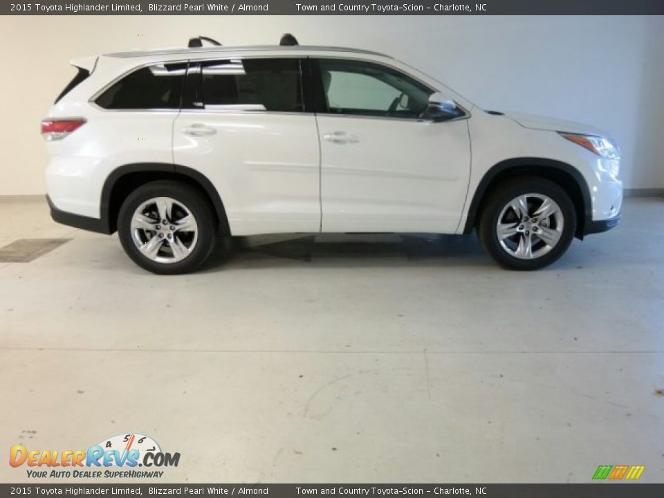 2015 Toyota Highlander Limited Blizzard Pearl White / Almond Photo #1