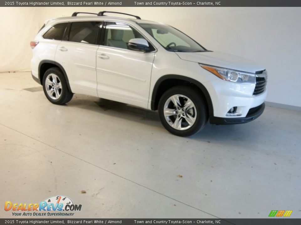 2015 Toyota Highlander Limited Blizzard Pearl White / Almond Photo #4