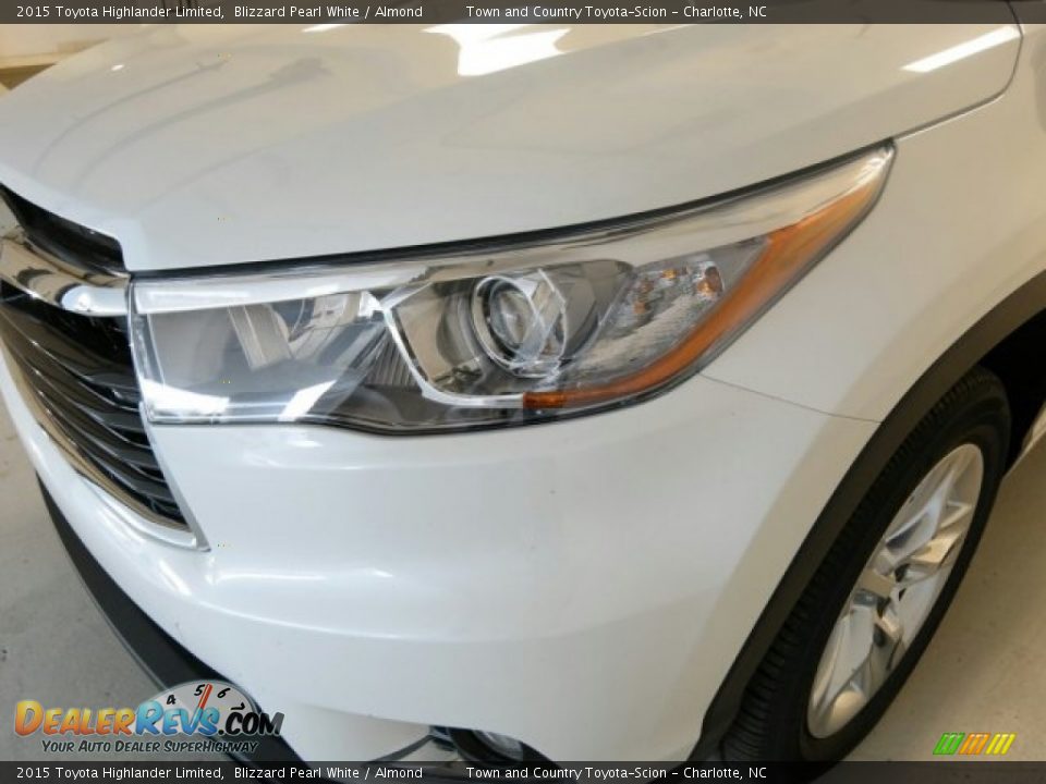 2015 Toyota Highlander Limited Blizzard Pearl White / Almond Photo #6