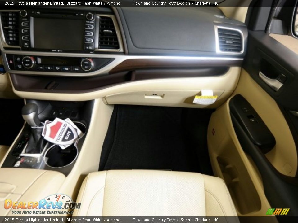 2015 Toyota Highlander Limited Blizzard Pearl White / Almond Photo #12
