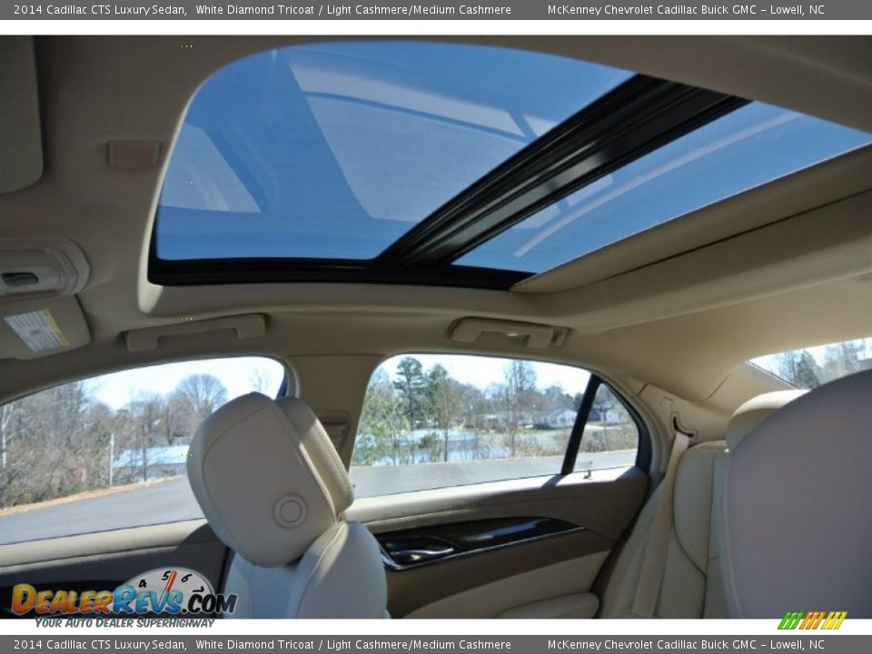 2014 Cadillac CTS Luxury Sedan White Diamond Tricoat / Light Cashmere/Medium Cashmere Photo #10