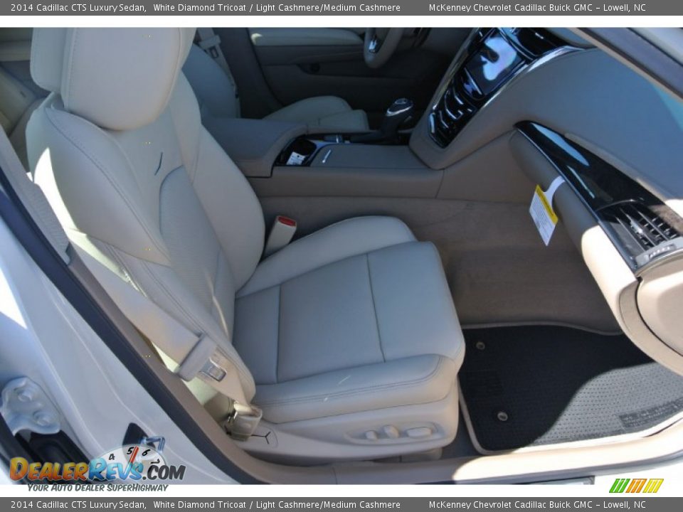 2014 Cadillac CTS Luxury Sedan White Diamond Tricoat / Light Cashmere/Medium Cashmere Photo #18