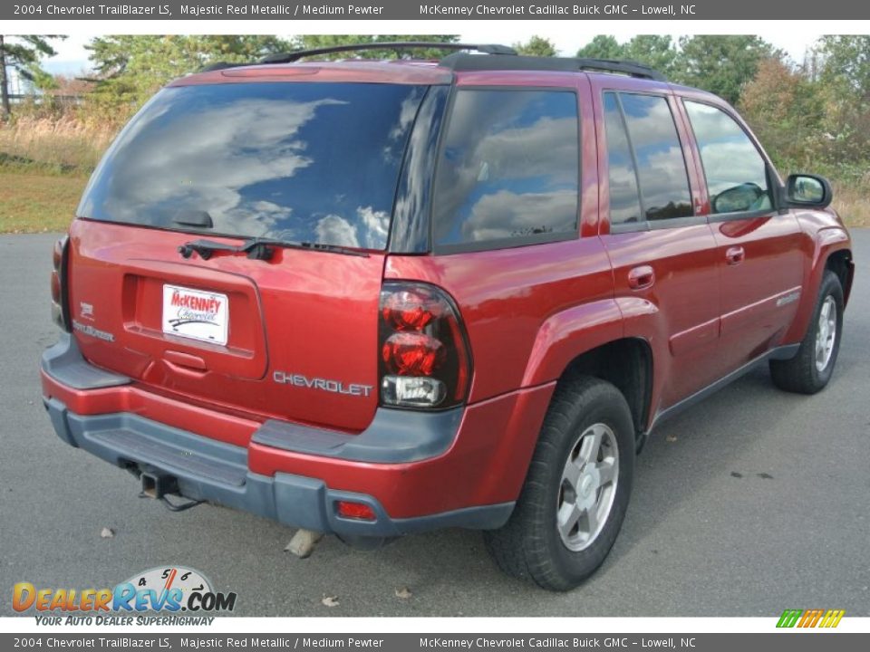 2004 Chevrolet TrailBlazer LS Majestic Red Metallic / Medium Pewter Photo #5