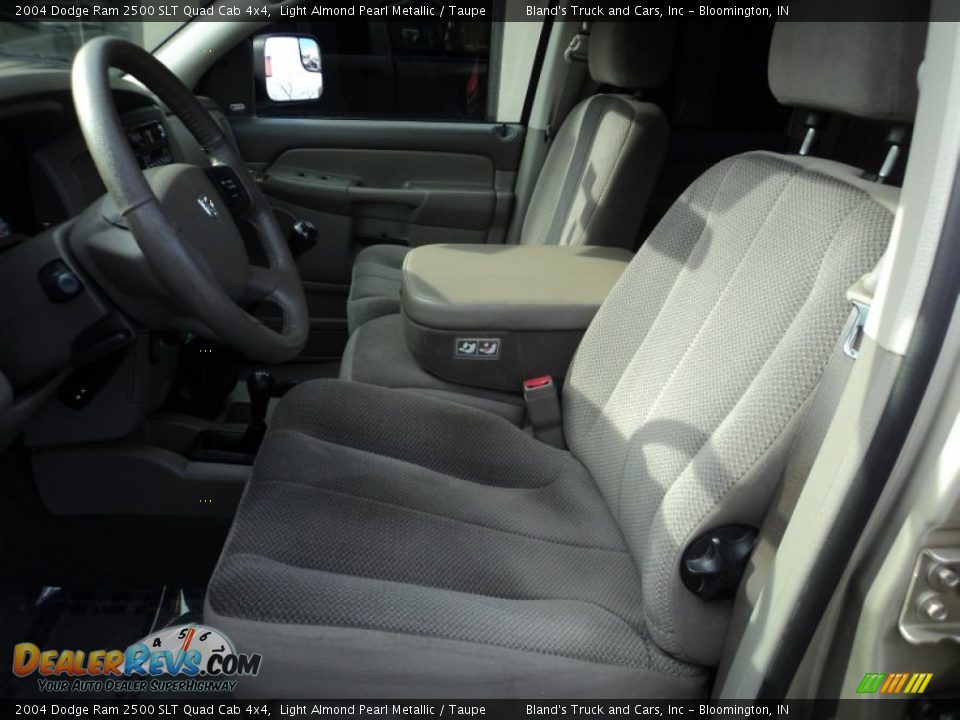 2004 Dodge Ram 2500 SLT Quad Cab 4x4 Light Almond Pearl Metallic / Taupe Photo #5