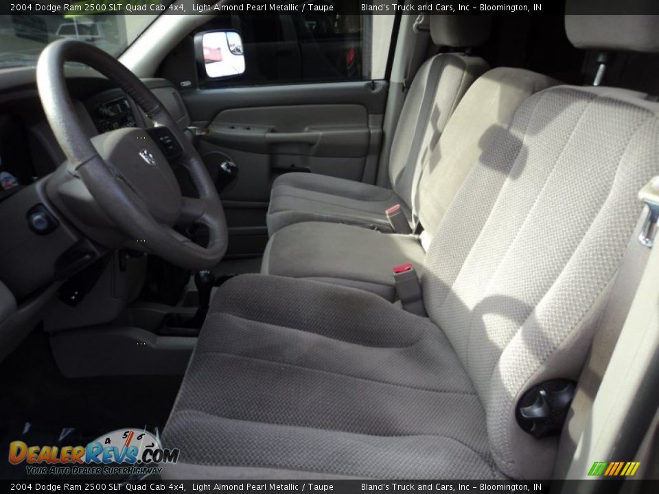2004 Dodge Ram 2500 SLT Quad Cab 4x4 Light Almond Pearl Metallic / Taupe Photo #6