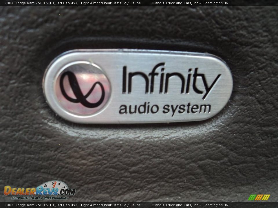 2004 Dodge Ram 2500 SLT Quad Cab 4x4 Light Almond Pearl Metallic / Taupe Photo #10