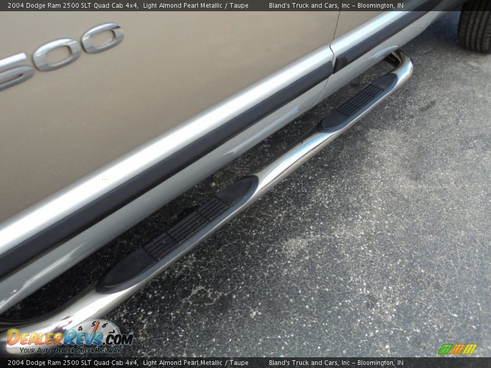 2004 Dodge Ram 2500 SLT Quad Cab 4x4 Light Almond Pearl Metallic / Taupe Photo #26