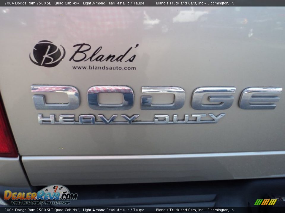 2004 Dodge Ram 2500 SLT Quad Cab 4x4 Light Almond Pearl Metallic / Taupe Photo #30