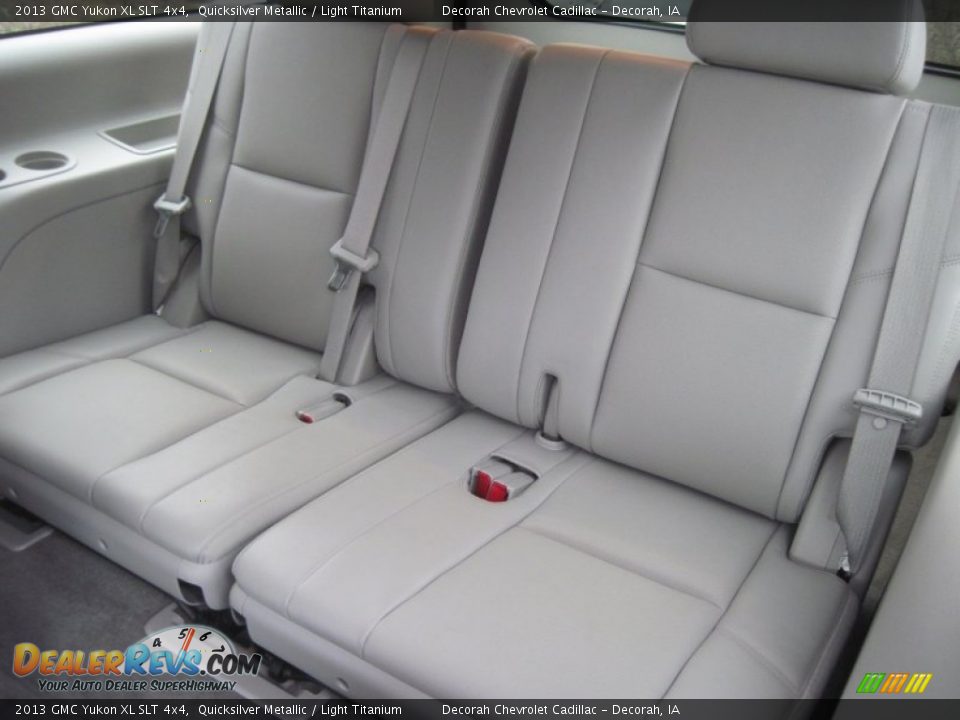 2013 GMC Yukon XL SLT 4x4 Quicksilver Metallic / Light Titanium Photo #9