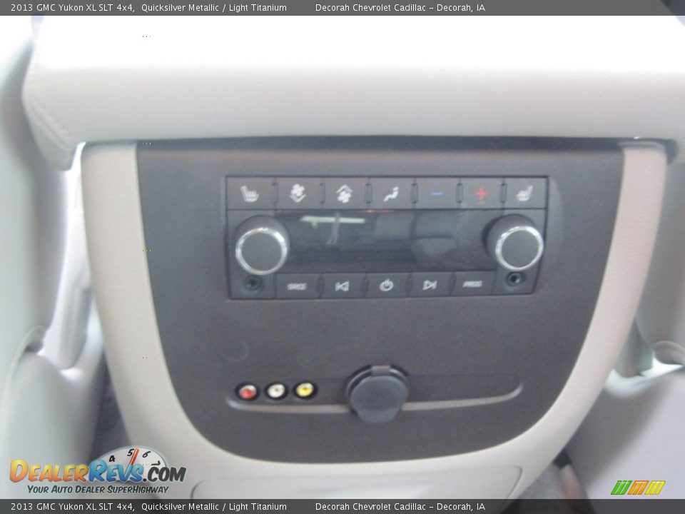 2013 GMC Yukon XL SLT 4x4 Quicksilver Metallic / Light Titanium Photo #12