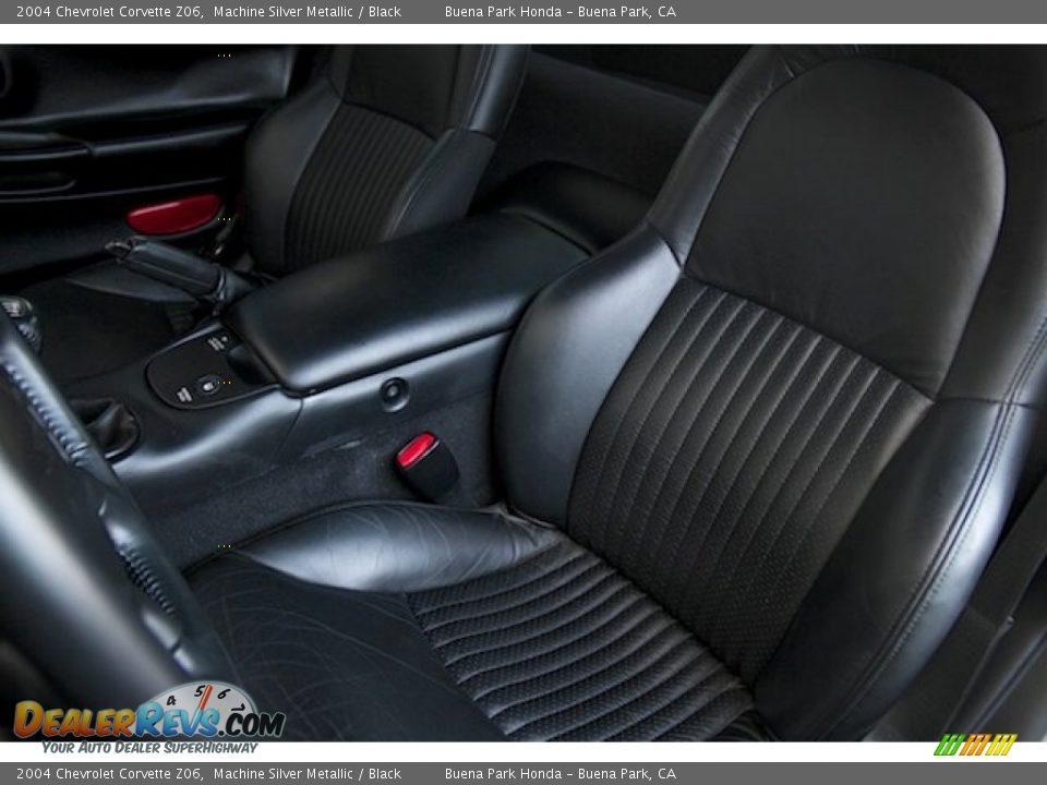 Front Seat of 2004 Chevrolet Corvette Z06 Photo #14