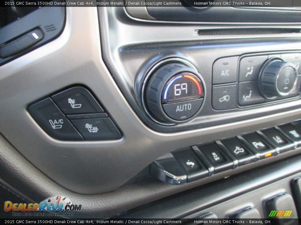 2015 GMC Sierra 3500HD Denali Crew Cab 4x4 Iridium Metallic / Denali Cocoa/Light Cashmere Photo #17