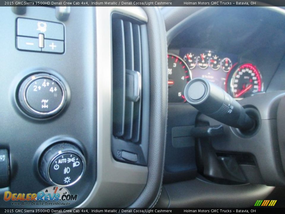 2015 GMC Sierra 3500HD Denali Crew Cab 4x4 Iridium Metallic / Denali Cocoa/Light Cashmere Photo #31
