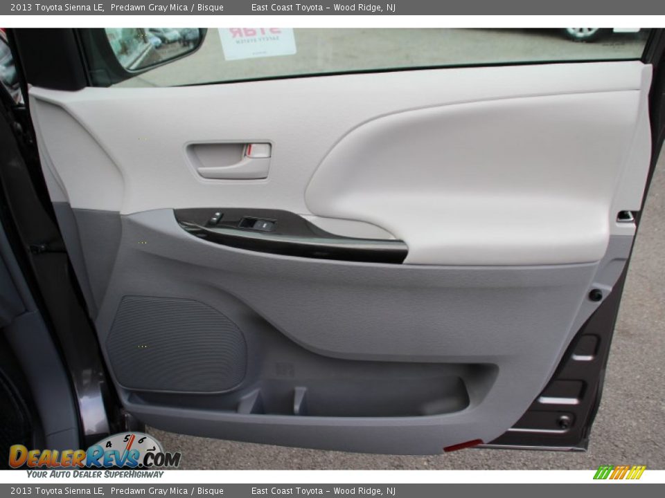 2013 Toyota Sienna LE Predawn Gray Mica / Bisque Photo #21