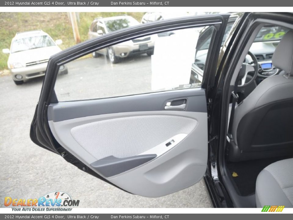 2012 Hyundai Accent GLS 4 Door Ultra Black / Gray Photo #19