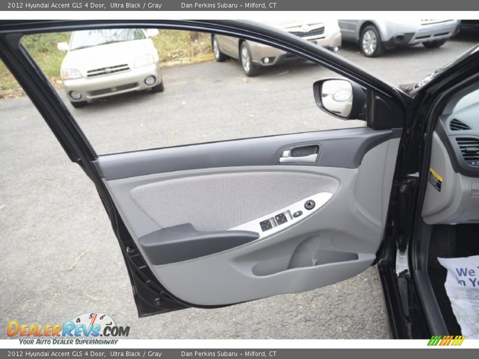 2012 Hyundai Accent GLS 4 Door Ultra Black / Gray Photo #20