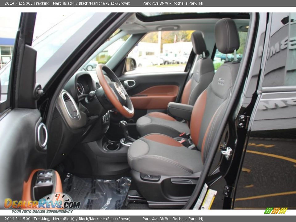 2014 Fiat 500L Trekking Nero (Black) / Black/Marrone (Black/Brown) Photo #12