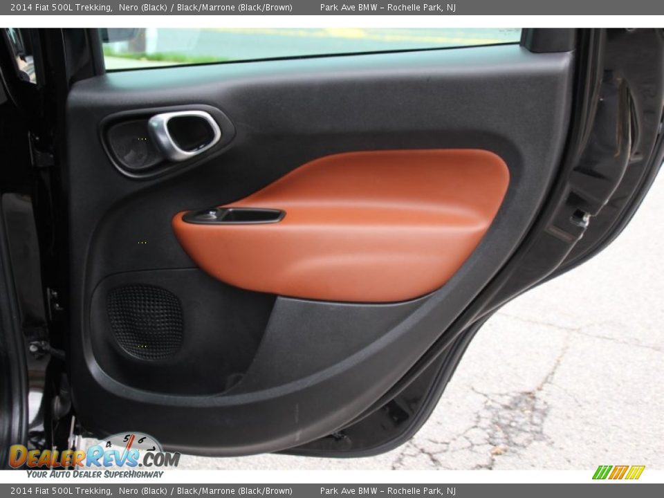 2014 Fiat 500L Trekking Nero (Black) / Black/Marrone (Black/Brown) Photo #25