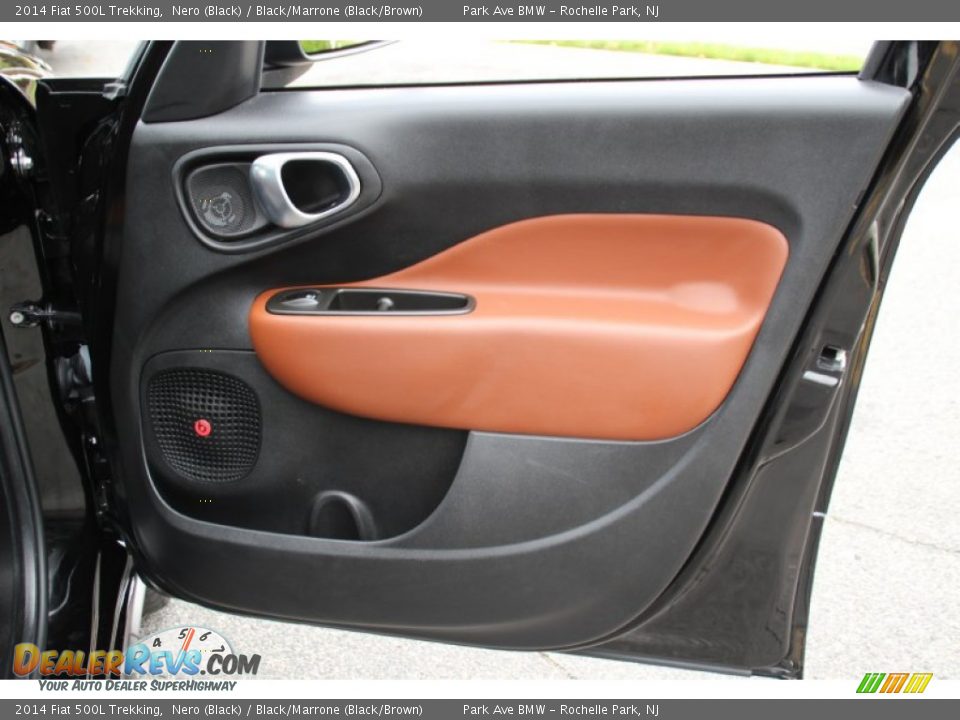 2014 Fiat 500L Trekking Nero (Black) / Black/Marrone (Black/Brown) Photo #27