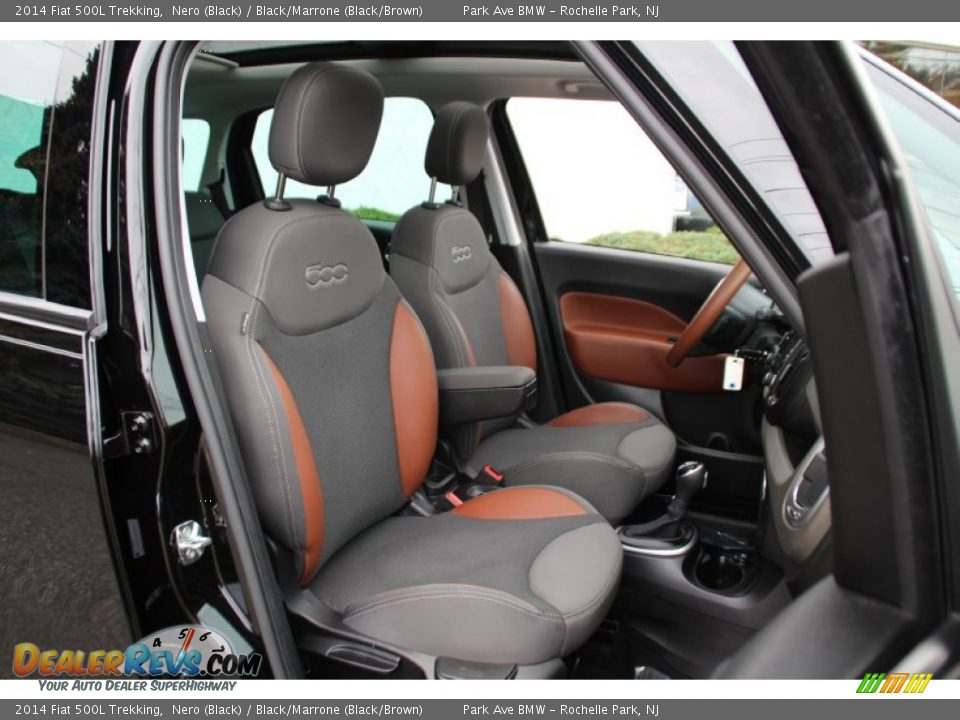 Front Seat of 2014 Fiat 500L Trekking Photo #30