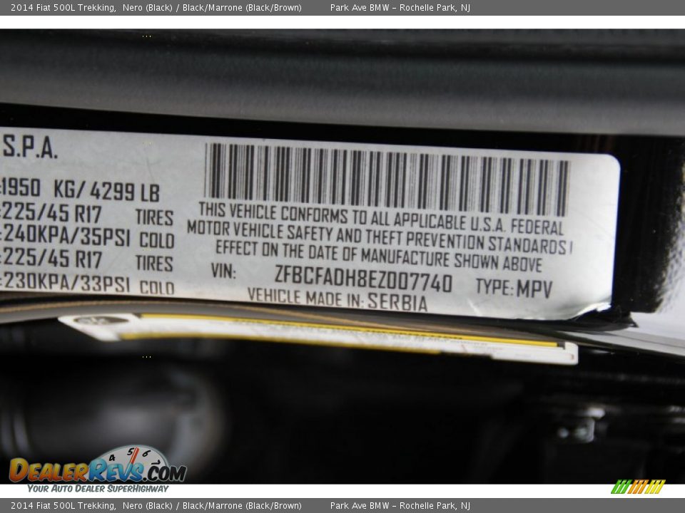 2014 Fiat 500L Trekking Nero (Black) / Black/Marrone (Black/Brown) Photo #35