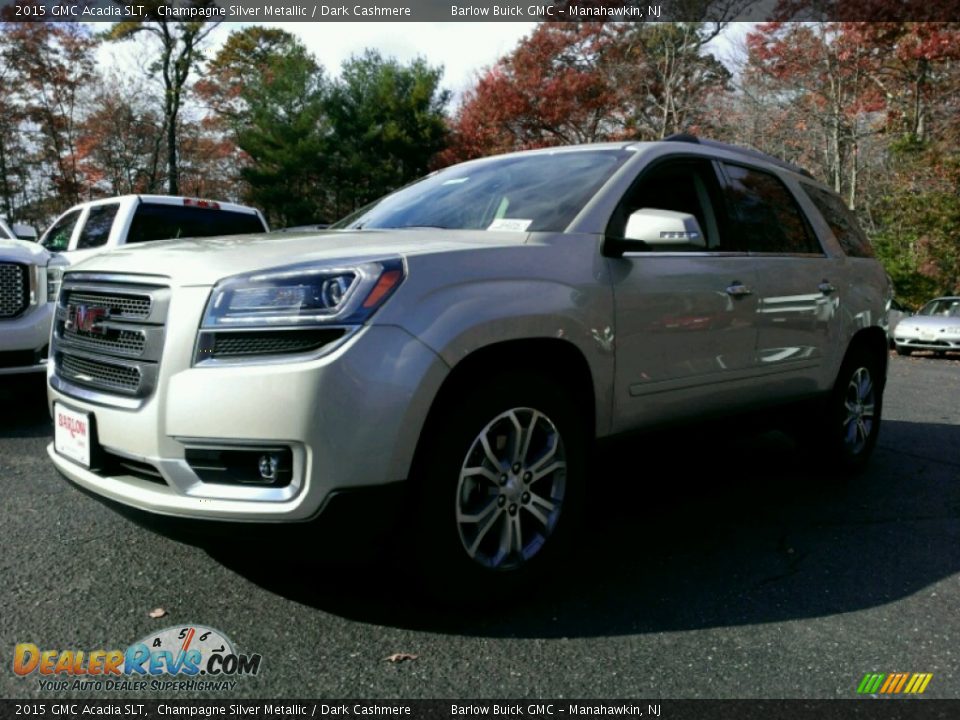 2015 GMC Acadia SLT Champagne Silver Metallic / Dark Cashmere Photo #1