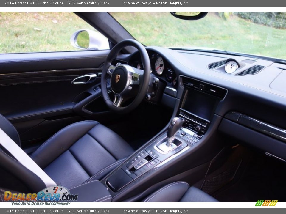 Dashboard of 2014 Porsche 911 Turbo S Coupe Photo #13
