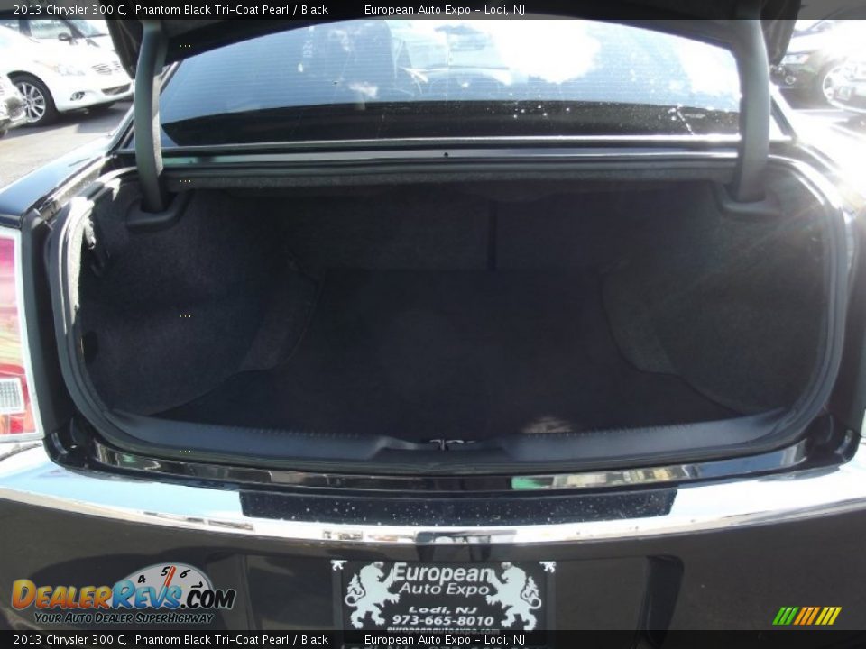 2013 Chrysler 300 C Phantom Black Tri-Coat Pearl / Black Photo #8