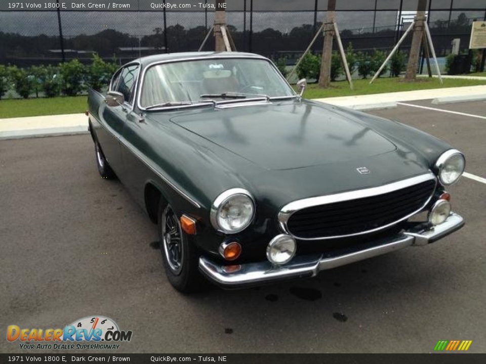 Front 3/4 View of 1971 Volvo 1800 E Photo #24