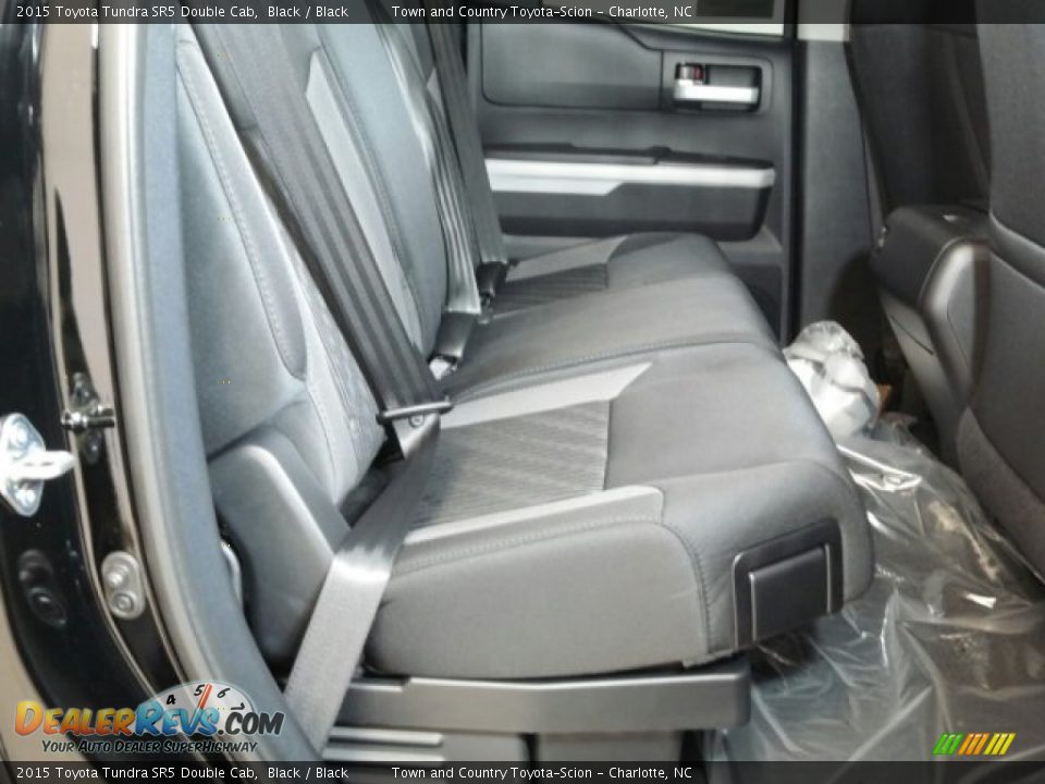 2015 Toyota Tundra SR5 Double Cab Black / Black Photo #8