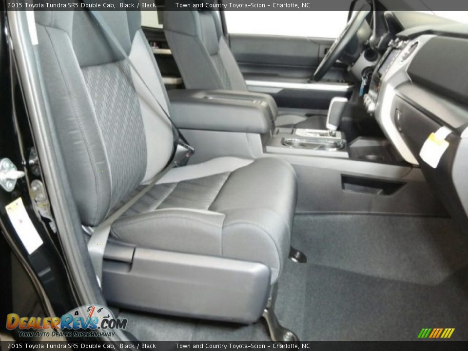 2015 Toyota Tundra SR5 Double Cab Black / Black Photo #9