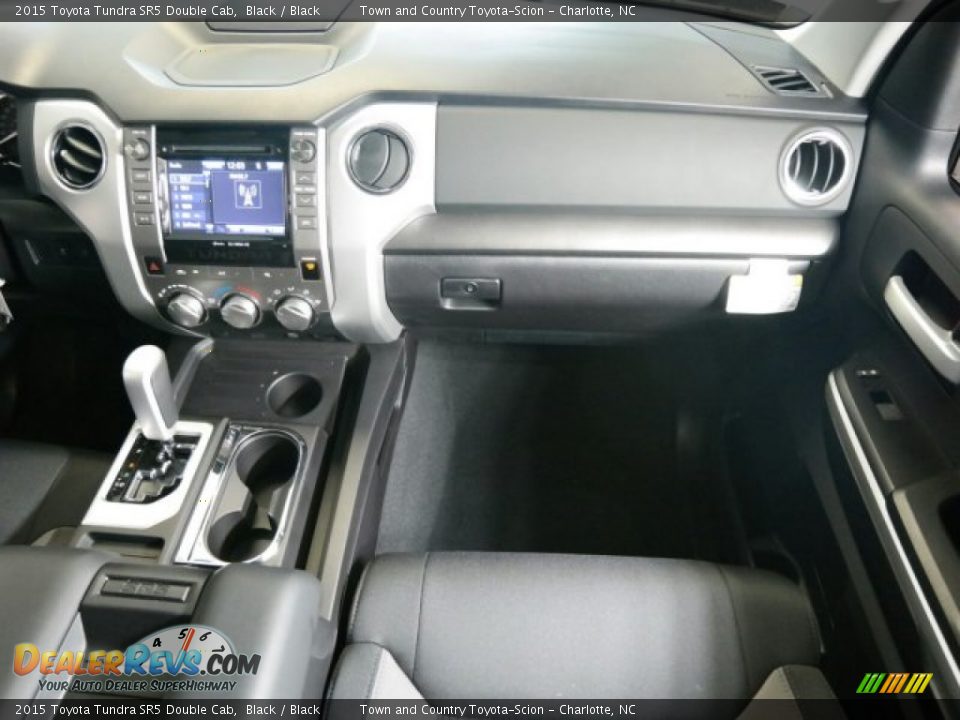 2015 Toyota Tundra SR5 Double Cab Black / Black Photo #10