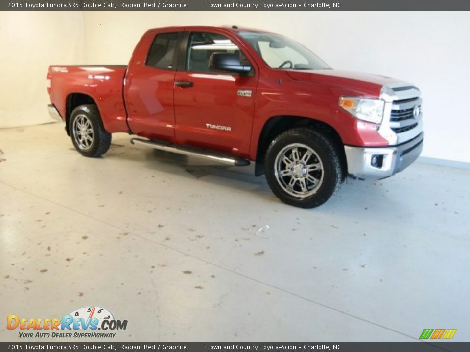 2015 Toyota Tundra SR5 Double Cab Radiant Red / Graphite Photo #4