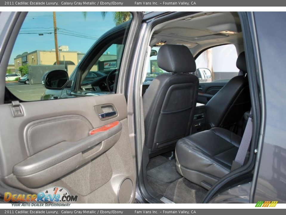 2011 Cadillac Escalade Luxury Galaxy Gray Metallic / Ebony/Ebony Photo #15