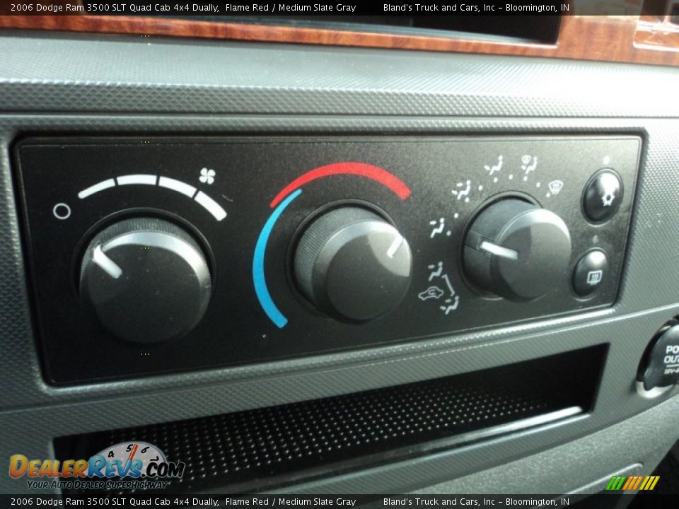 2006 Dodge Ram 3500 SLT Quad Cab 4x4 Dually Flame Red / Medium Slate Gray Photo #18