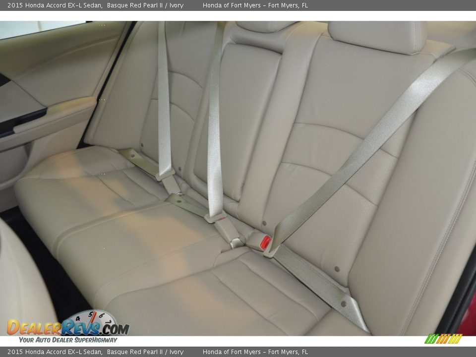 2015 Honda Accord EX-L Sedan Basque Red Pearl II / Ivory Photo #32