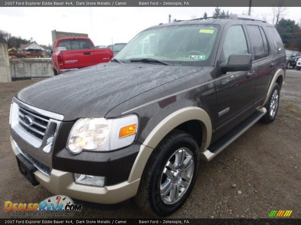 Front 3/4 View of 2007 Ford Explorer Eddie Bauer 4x4 Photo #9