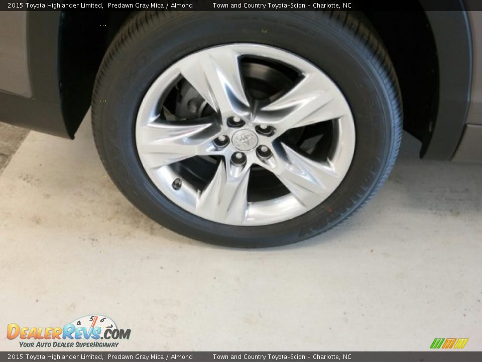 2015 Toyota Highlander Limited Predawn Gray Mica / Almond Photo #2