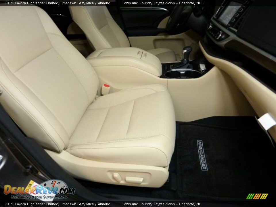 2015 Toyota Highlander Limited Predawn Gray Mica / Almond Photo #11