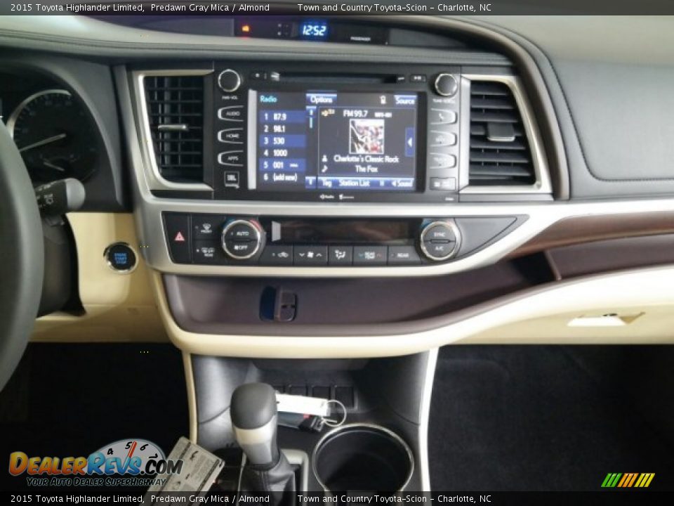 2015 Toyota Highlander Limited Predawn Gray Mica / Almond Photo #15