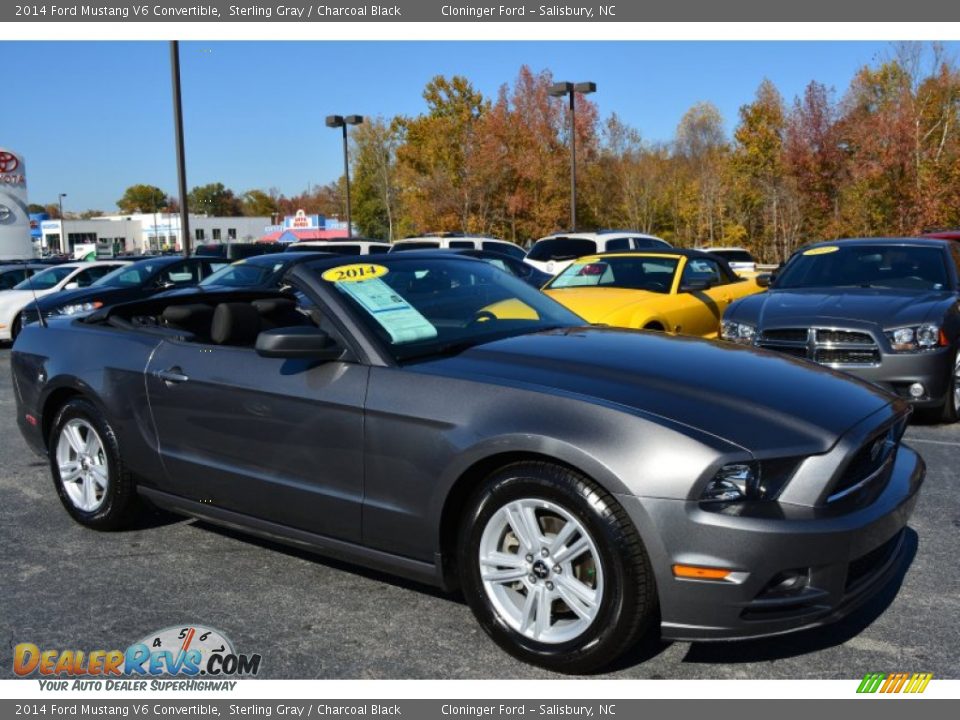 Front 3/4 View of 2014 Ford Mustang V6 Convertible Photo #8