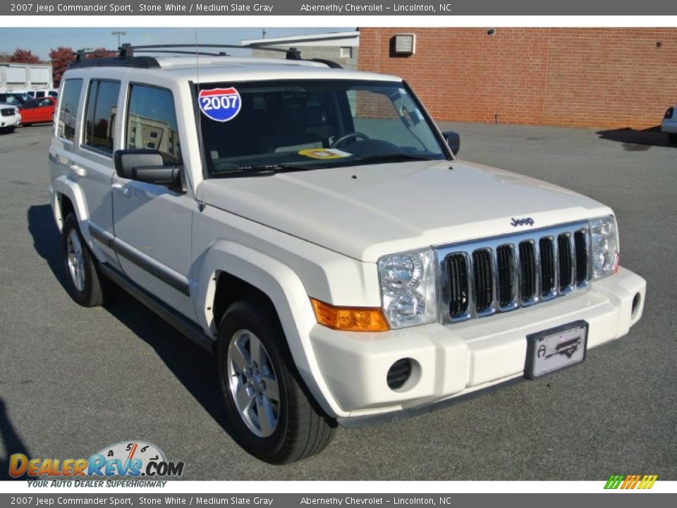 2007 Jeep Commander Sport Stone White / Medium Slate Gray Photo #1