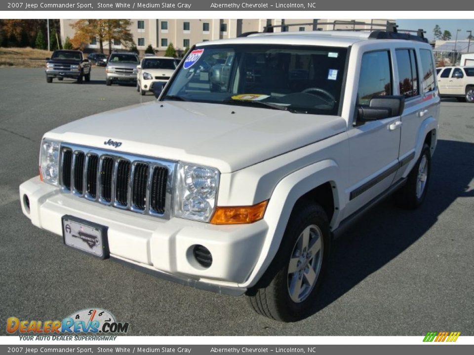 2007 Jeep Commander Sport Stone White / Medium Slate Gray Photo #2