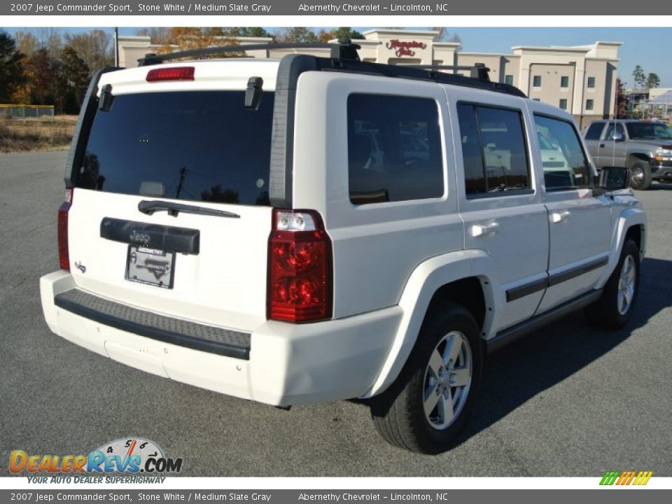 2007 Jeep Commander Sport Stone White / Medium Slate Gray Photo #5