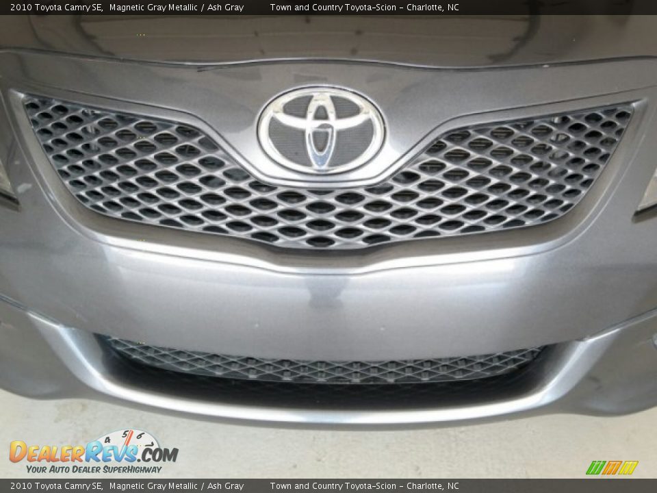 2010 Toyota Camry SE Magnetic Gray Metallic / Ash Gray Photo #6